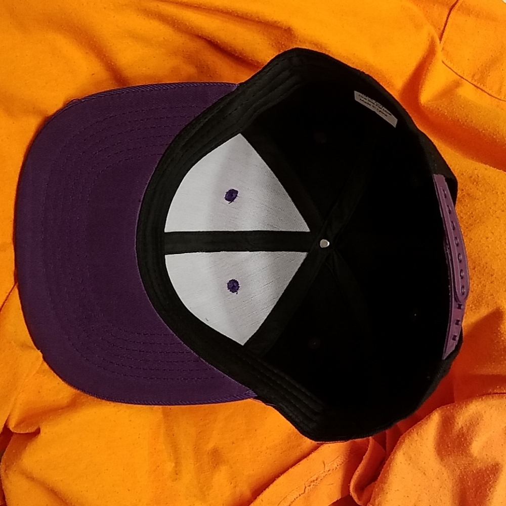 Snap back - Picture 2 of 3